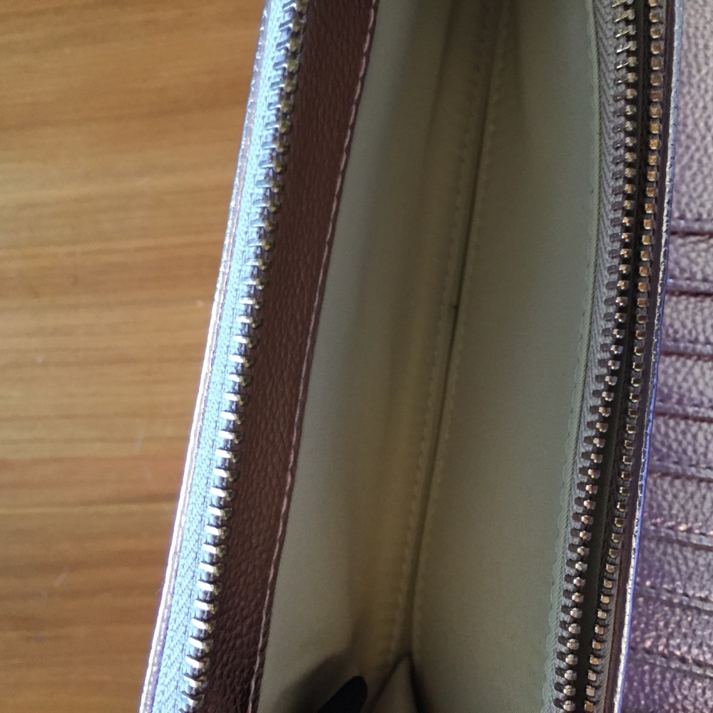Metallic Pink Rose Wristlet Wallet - Picture 8 of 10